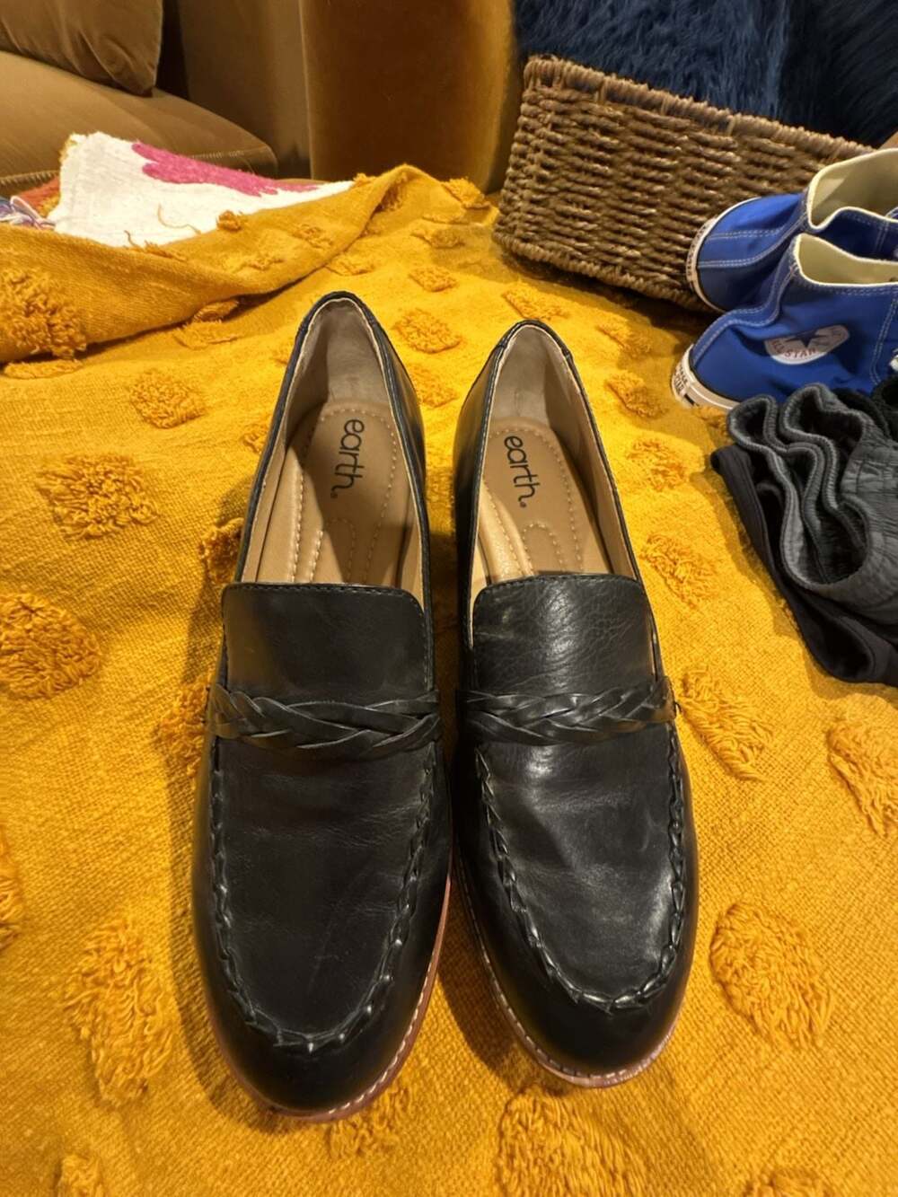 Earth Women's Edie Braided Detail Black Leather Loafers
